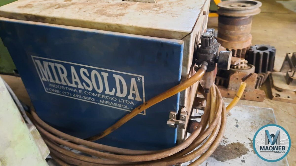 Máquina de solda projeção 40 KVA