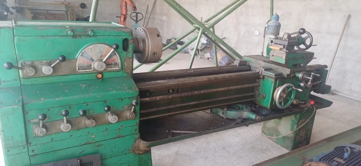 Torno Mecânico Marca Mito 1500mm Entre Pontas